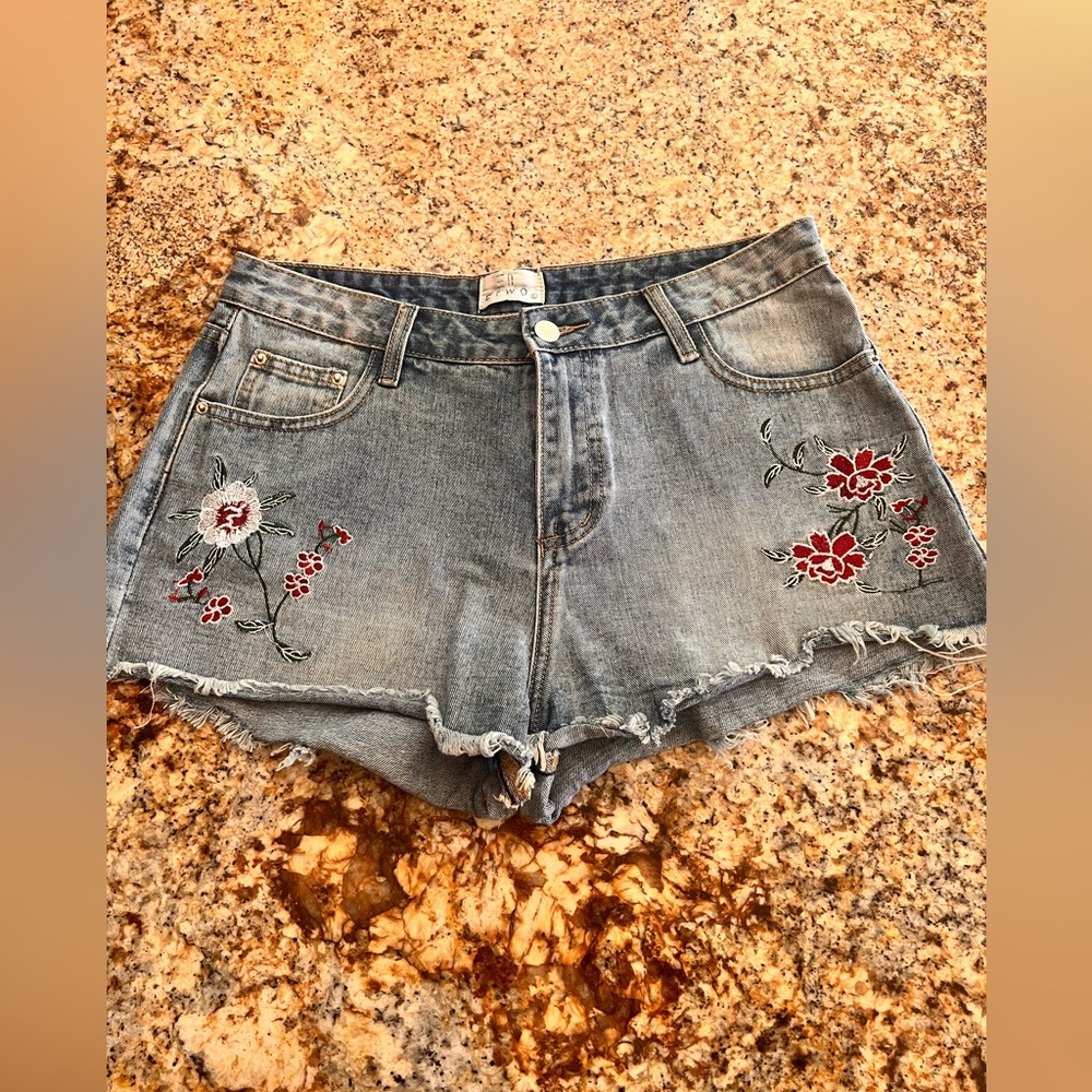ETWO Embroidered Floral High-Waisted Denim Shorts